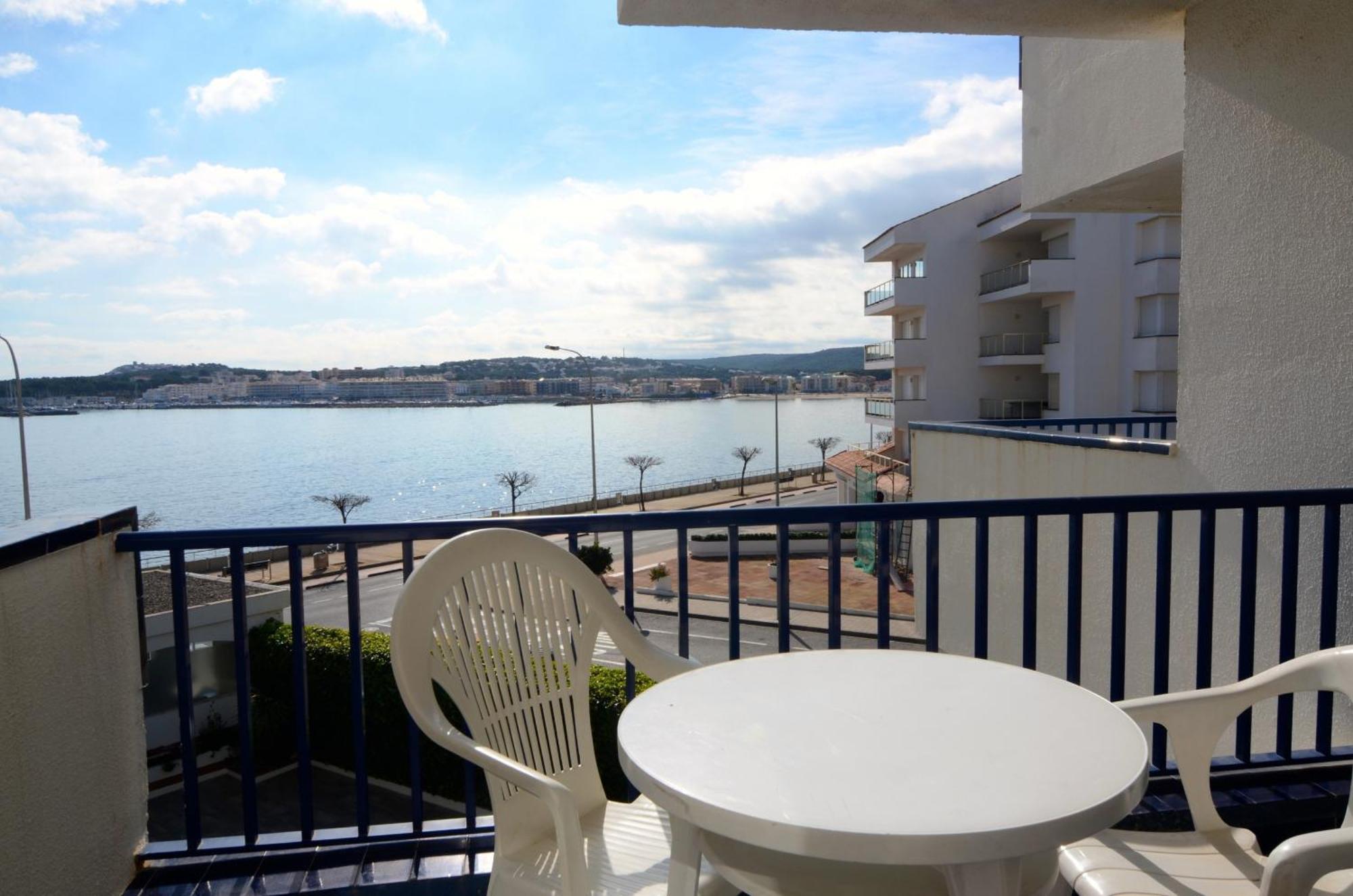 Passeig Del Mar - Apartamentos Primera Linea Ля Эскала Экстерьер фото