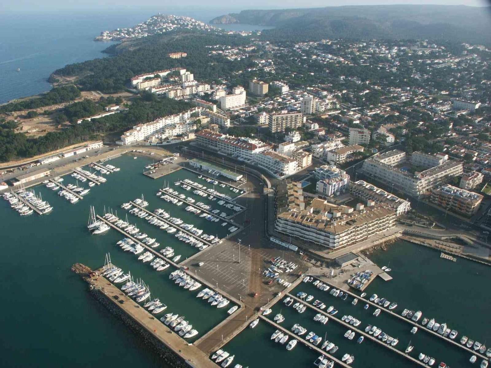 Passeig Del Mar - Apartamentos Primera Linea Ля Эскала Экстерьер фото